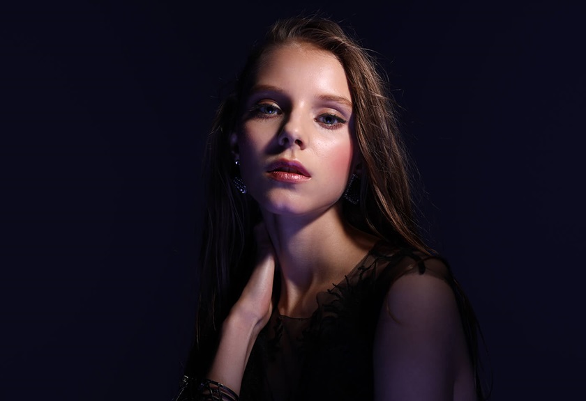 Photograph of model taken using RF 28-70mm f/2L USM