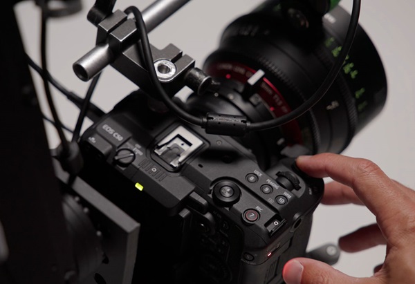 Product image of the EOS C50 camera